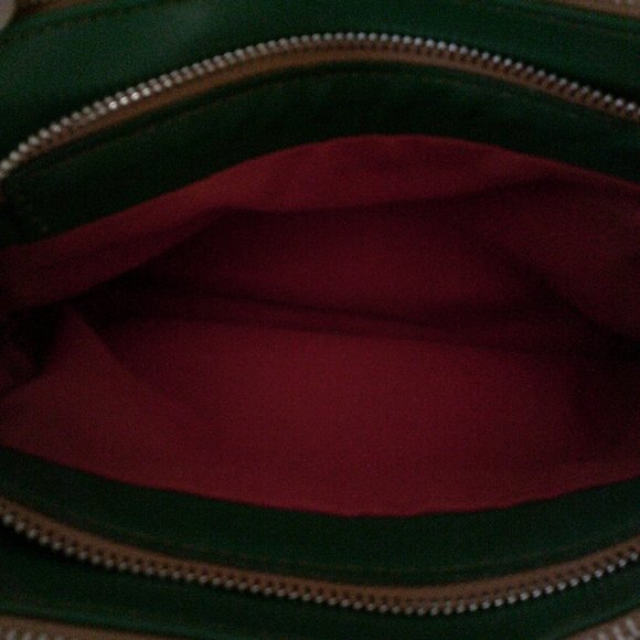 Made In Italy Leather Triple Zip Compartments Crossbody - Picture 5 of 8